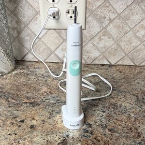 Philips Sonicare Toothbrush in White and Mint Green
